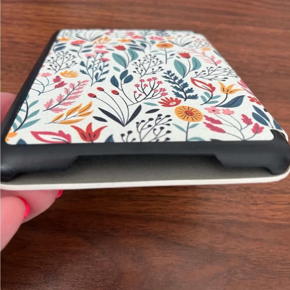 Kindle 11th Generation Magnetic Cover